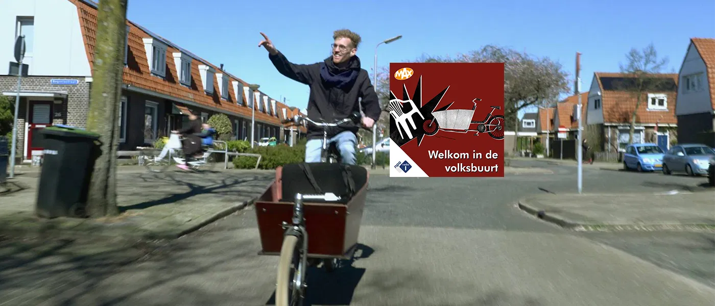Journalist en podcastmaker Robin de Wever fietst door het Soesterkwartier